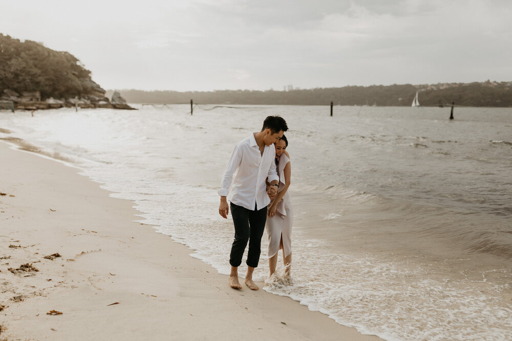 Sydney Wedding Photographer Akaness Sharks-Romantic Sydney Beach Engagement Best artistic -12.jpg