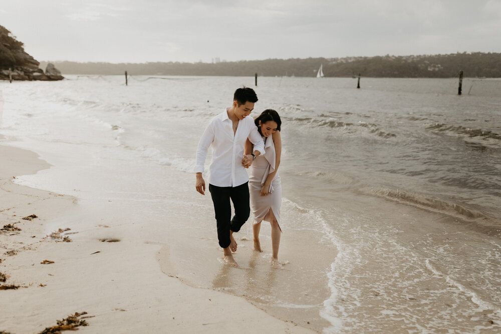 Sydney Wedding Photographer Akaness Sharks-Romantic Sydney Beach Engagement Best artistic -13.jpg
